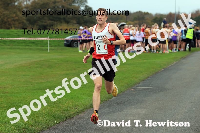 The 2024 Norman Woodcock Memorial Relay, Newcastle Race Course, Gosforth Park, Newcastle.   Photo: David T. Hewitson/Sports for All Pics